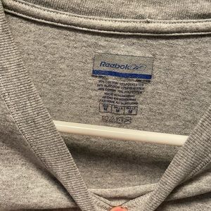 Grey Reebok Carolina Panthers t-shirt size medium